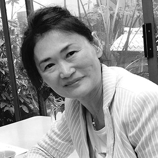 籔本亜里